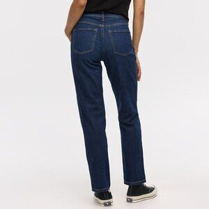NEW Reitmans Classic Straight Leg Mid-Rise Med Denim Petite Jeans Size 36P